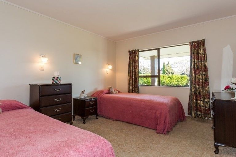 Photo of property in 47 Durham Drive, Havelock North, 4130