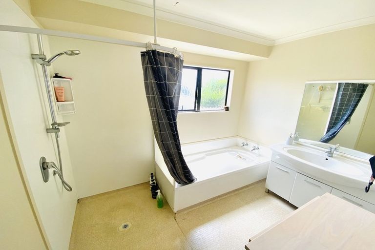 Photo of property in 73b Henderson Crescent, Parkvale, Tauranga, 3112