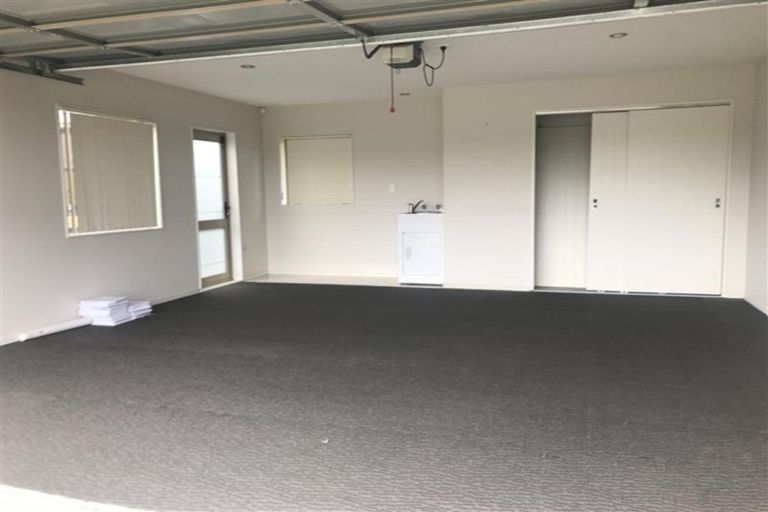 Photo of property in 7 John Broad Place, Flat Bush, Auckland, 2019
