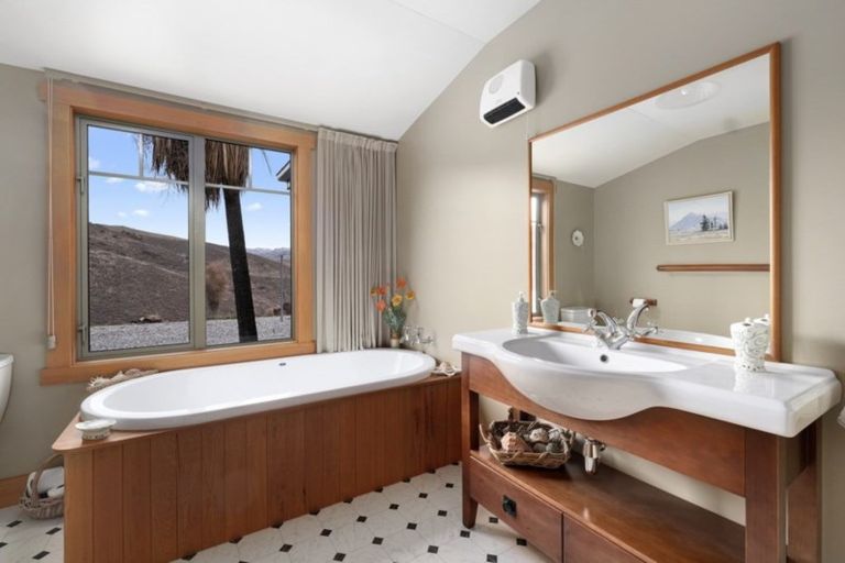 Photo of property in Cairnmuir Road, Nevis, Cromwell, 9384