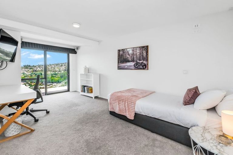 Photo of property in 21 Whareora Terrace, Cashmere, Christchurch, 8022