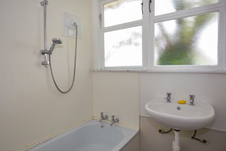 Photo of property in 55 Lipscombe Crescent, Havelock North, 4130