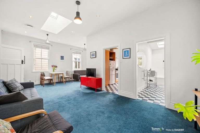 Photo of property in 3 Waikato Street, Island Bay, Wellington, 6023