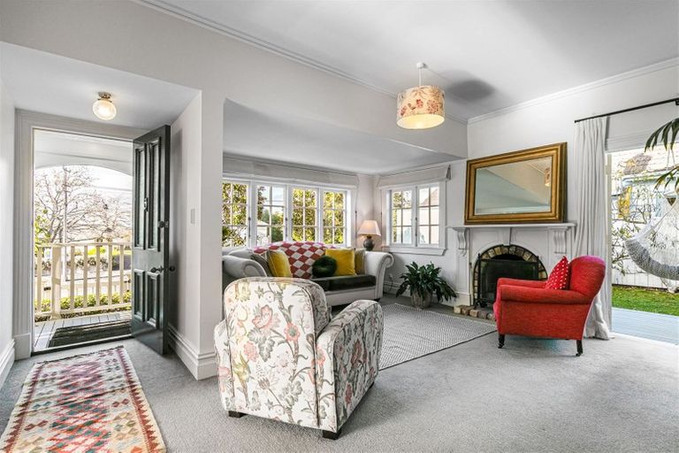 Photo of property in 1/21 Church Street, Devonport, Auckland, 0624