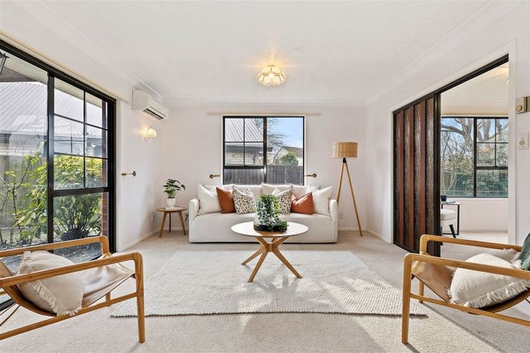 Photo of property in 11 Karnak Crescent, Russley, Christchurch, 8042