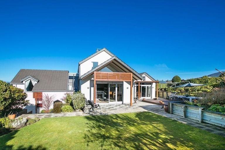 Photo of property in 11 Holyport Close, Fairfield, Dunedin, 9018