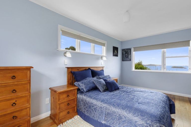 Photo of property in 115 Dowse Drive, Maungaraki, Lower Hutt, 5010