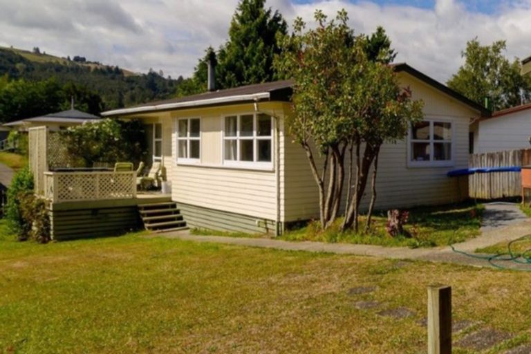 Photo of property in 86 Homedale Street, Pukehangi, Rotorua, 3015