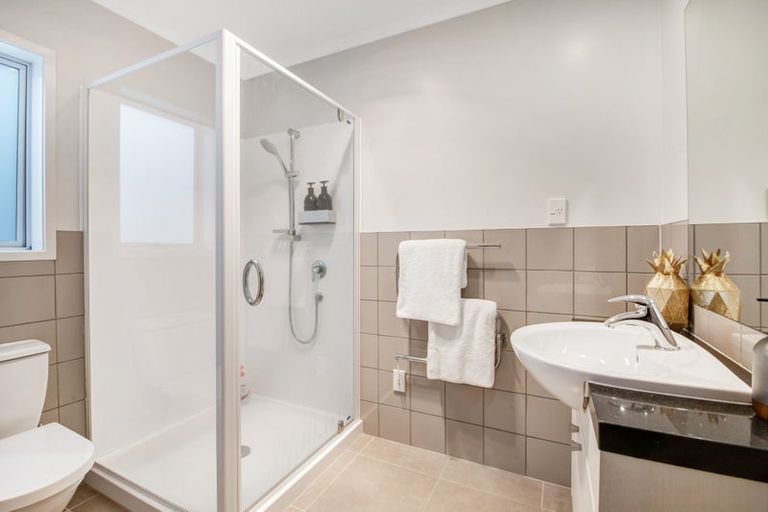 Photo of property in 115 Parkview Drive, Gulf Harbour, Whangaparaoa, 0930