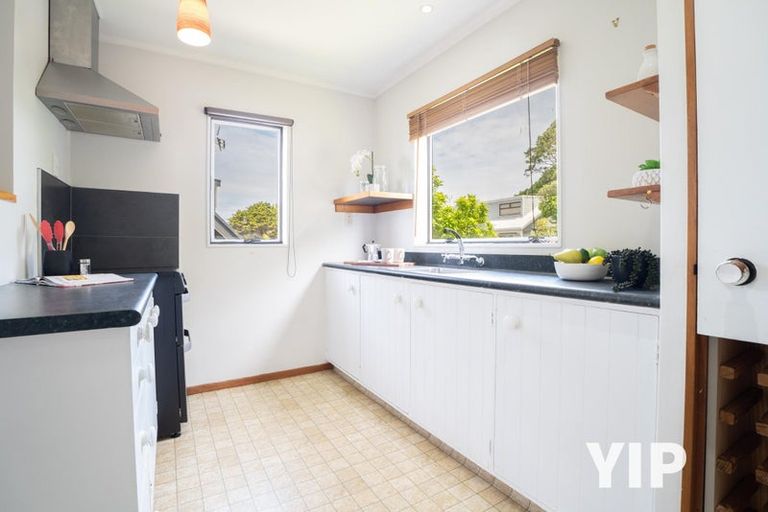 Photo of property in 23 Chorley Grove, Churton Park, Wellington, 6037