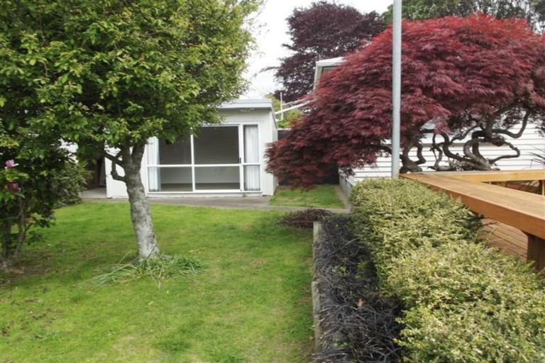 Photo of property in 2 Shortland Street, Lower Vogeltown, New Plymouth, 4310