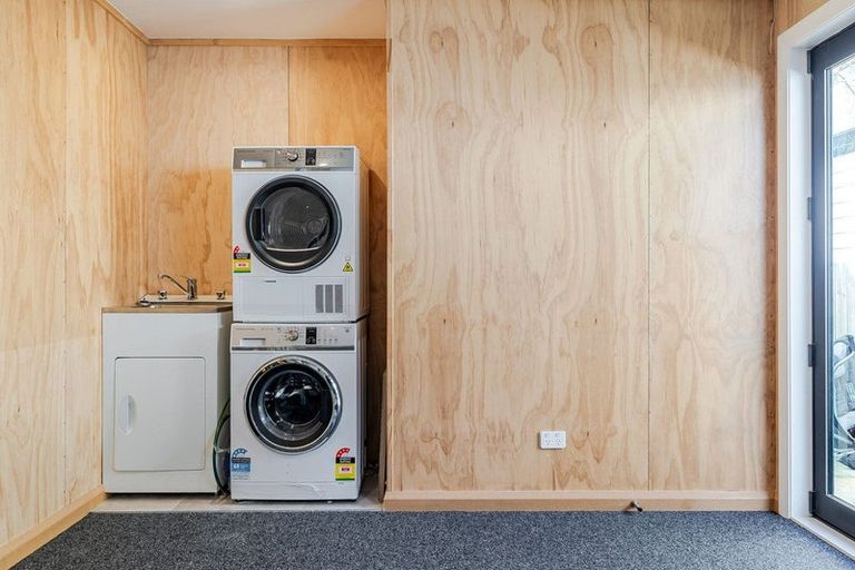 Photo of property in 83 Victoria Avenue, Palmerston North, 4410