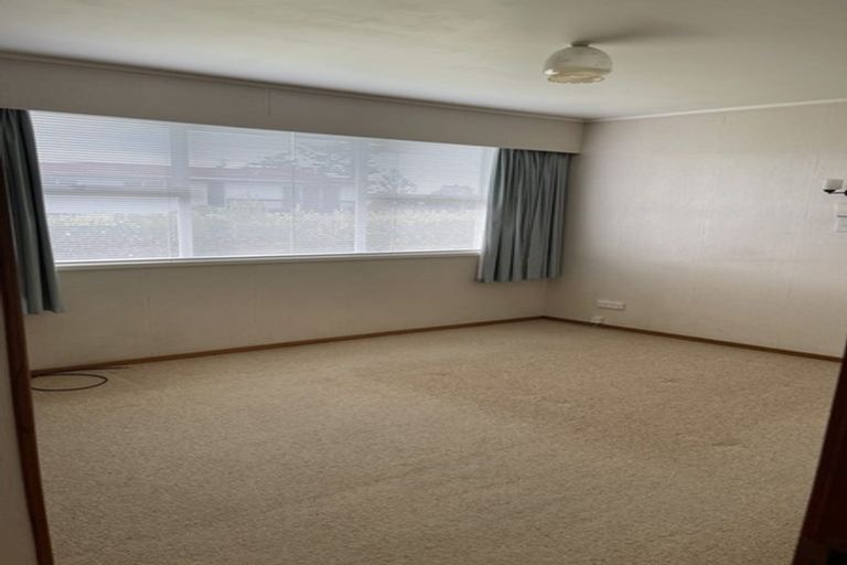 Photo of property in 336 Royal Road, Massey, Auckland, 0614
