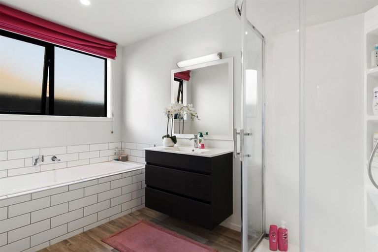 Photo of property in 5 Peppercorn Terrace, Lower Shotover, Queenstown, 9304