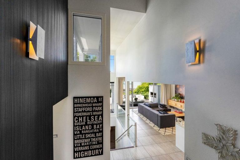 Photo of property in 87 Princes Street, Northcote Point, Auckland, 0627