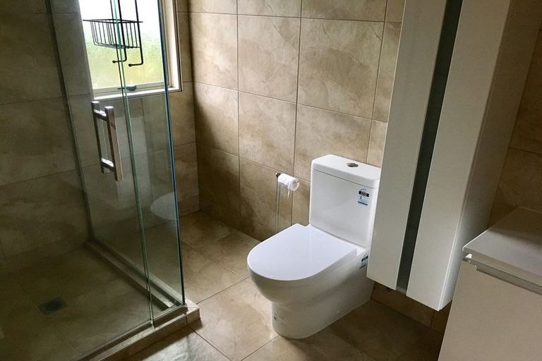 Photo of property in 26 Erne Crescent, East Tamaki, Auckland, 2016