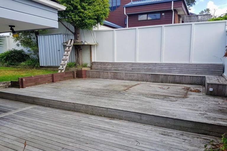 Photo of property in 1/23 Harley Road, Takapuna, Auckland, 0622