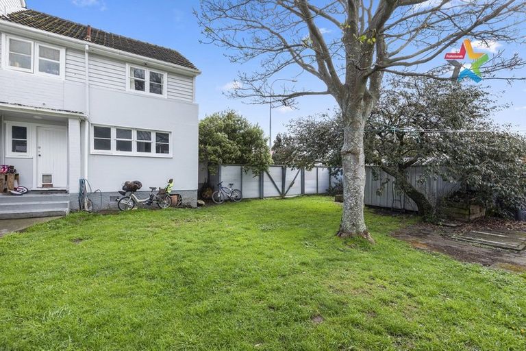 Photo of property in 4/87 Cambridge Terrace, Waterloo, Lower Hutt, 5011