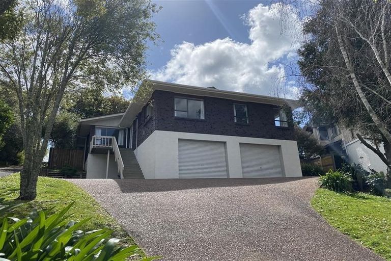 Photo of property in 23 John Downs Drive, Browns Bay, Auckland, 0630