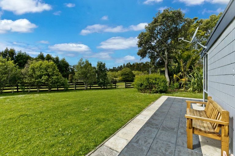 Photo of property in 106 Sanders Road, Paremoremo, Albany, 0793