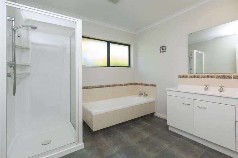 Photo of property in 29 Marble Wood Drive, Papanui, Christchurch, 8053