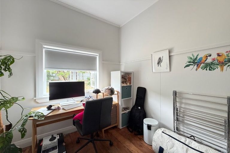 Photo of property in 177 Coutts Street, Rongotai, Wellington, 6022