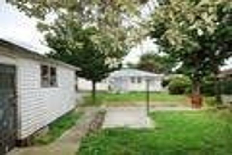 Photo of property in 52 Fergusson Street, Solway, Masterton, 5810