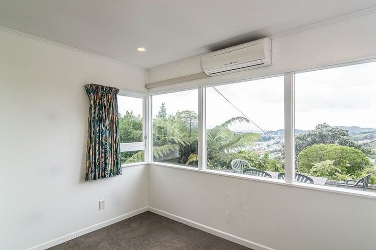 Photo of property in 118 Kelburn Parade, Kelburn, Wellington, 6012