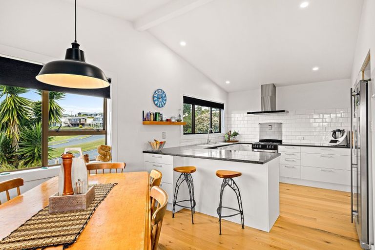 Photo of property in 51 Mera Road, Algies Bay, Warkworth, 0920