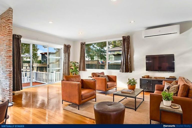 Photo of property in 34 Kingdale Road, Henderson, Auckland, 0610