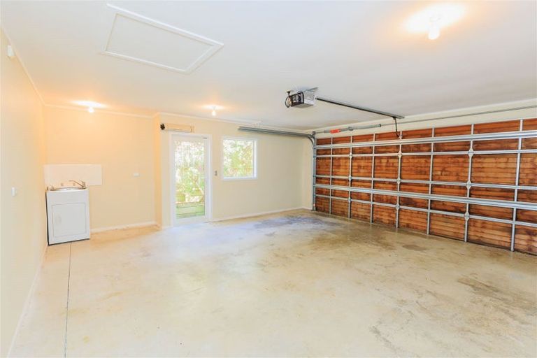 Photo of property in 43 Winsley Terrace, Churton Park, Wellington, 6037