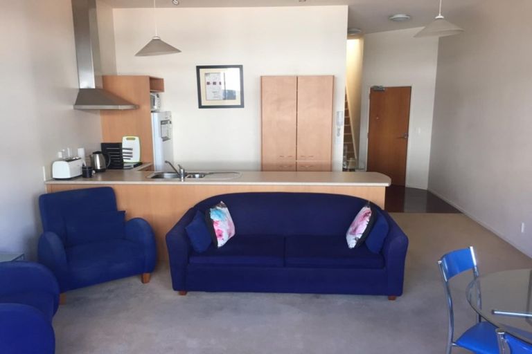 Photo of property in Metro Apartments, 6/220 Thorndon Quay, Pipitea, Wellington, 6011