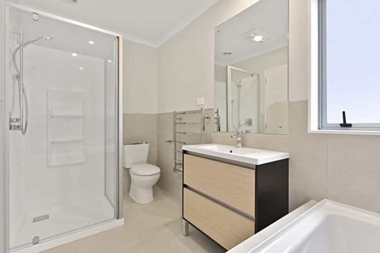 Photo of property in 30 Vincent Mcgrath Crescent, Swanson, Auckland, 0614