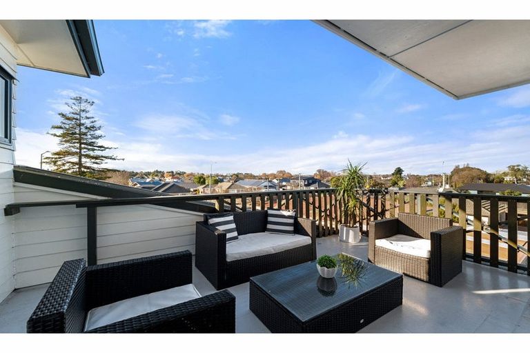 Photo of property in 263 Lake Terrace Road, Shirley, Christchurch, 8061