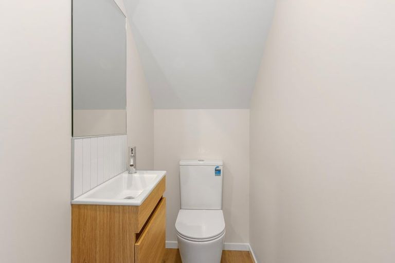 Photo of property in 2/76 Caledonian Road, St Albans, Christchurch, 8014