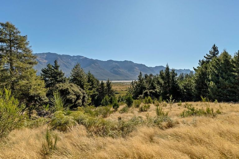 Photo of property in 5 Glacier Way, Glenorchy, 9372