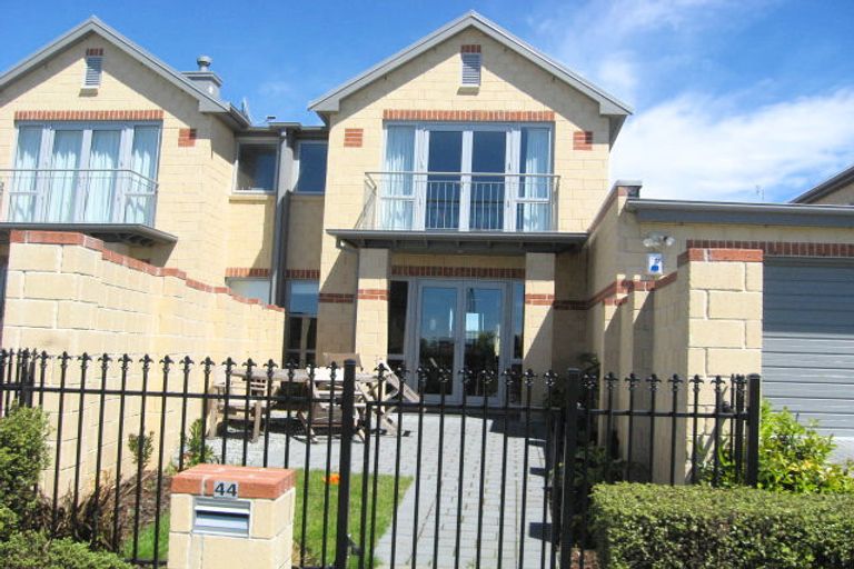 Photo of property in 44 Waterford Avenue, Northwood, Christchurch, 8051