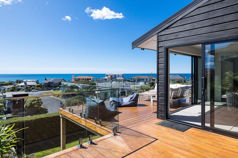 Photo of property in 54 Cliffs Road, Saint Clair, Dunedin, 9012