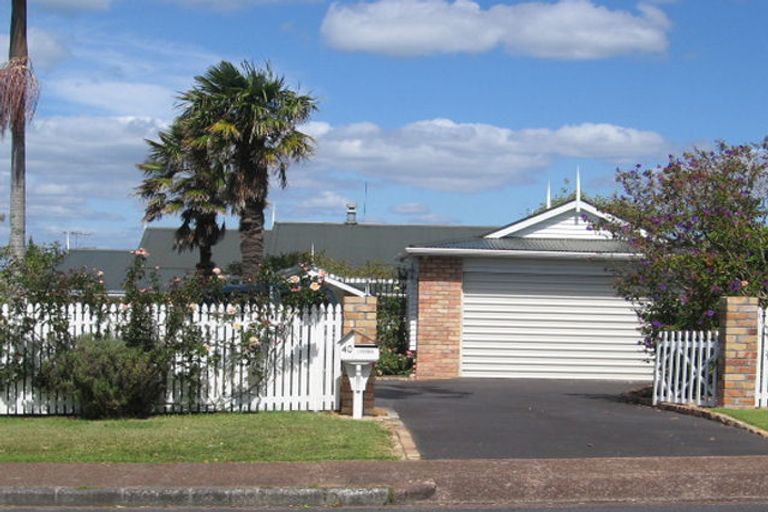 Photo of property in 38 Knights Road, Rothesay Bay, Auckland, 0630