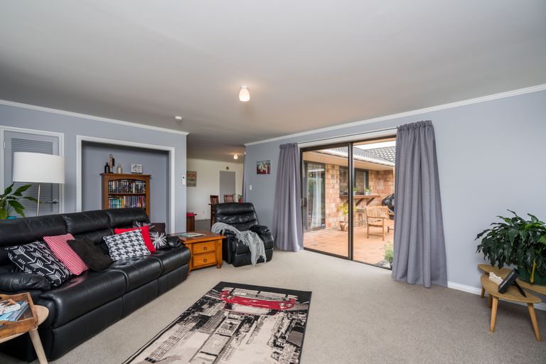 Photo of property in 45 Warbler Way, Mangawhai, 0573