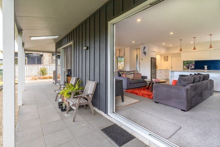 Photo of property in 127 Lisland Drive, Kinloch, Taupo, 3377