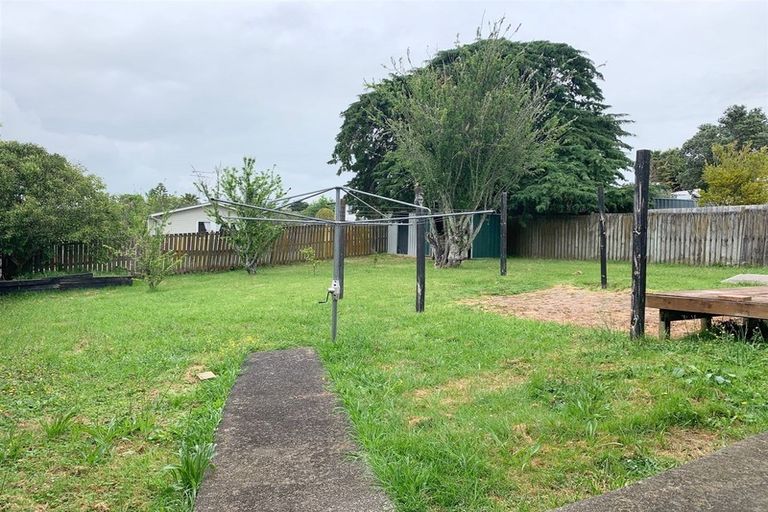 Photo of property in 305 Beach Haven Road, Birkdale, Auckland, 0626