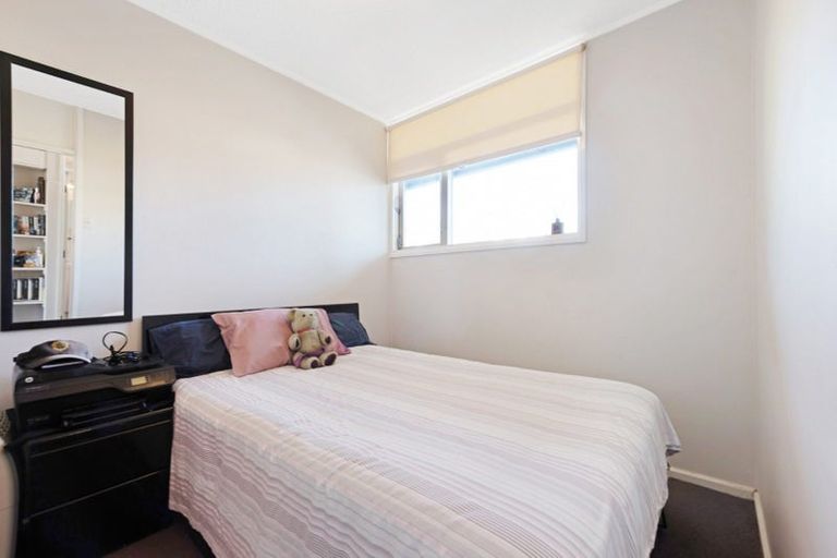 Photo of property in Manston Apartments, 2e/145 Ohiro Road, Brooklyn, Wellington, 6021