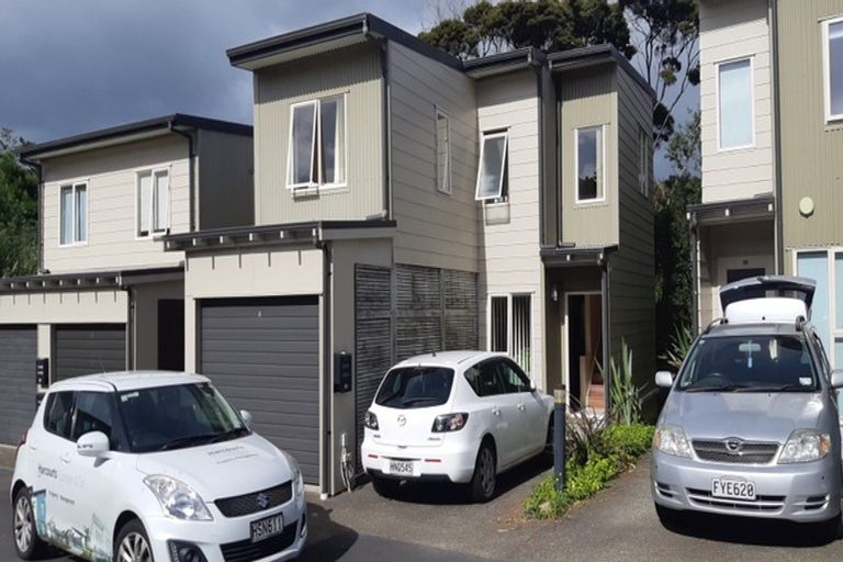 Photo of property in 1/206 Manuka Road, Bayview, Auckland, 0629