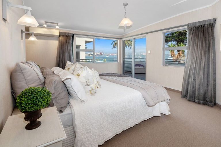 Photo of property in 10 The Mall, Mount Maunganui, 3116
