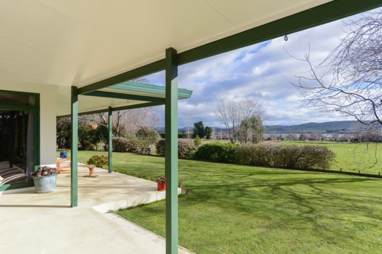 Photo of property in 400 Porangahau Road, Waipukurau, 4282