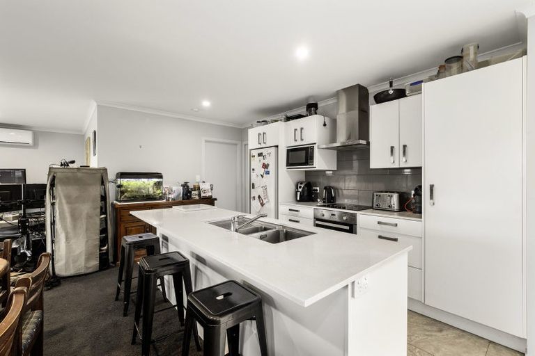 Photo of property in 142 Ballintoy Park Drive, Welcome Bay, Tauranga, 3175