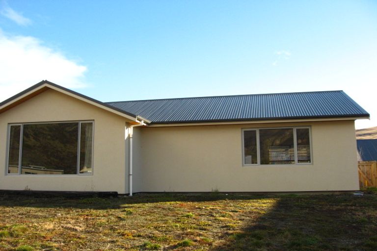Photo of property in 3 Castalia Drive, Lake Hayes, Queenstown, 9304