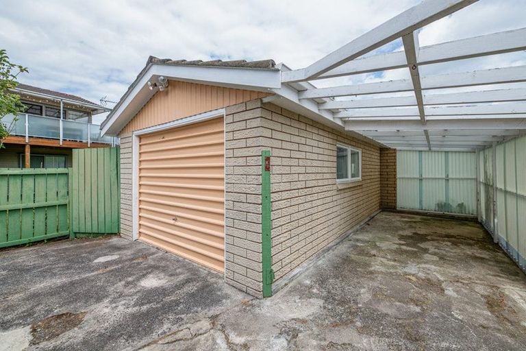 Photo of property in 123 Muir Avenue, Mangere Bridge, Auckland, 2022