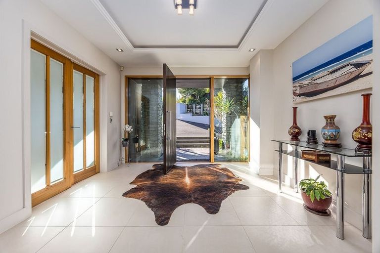 Photo of property in 106 Hillcrest Road, Hatfields Beach, Orewa, 0931